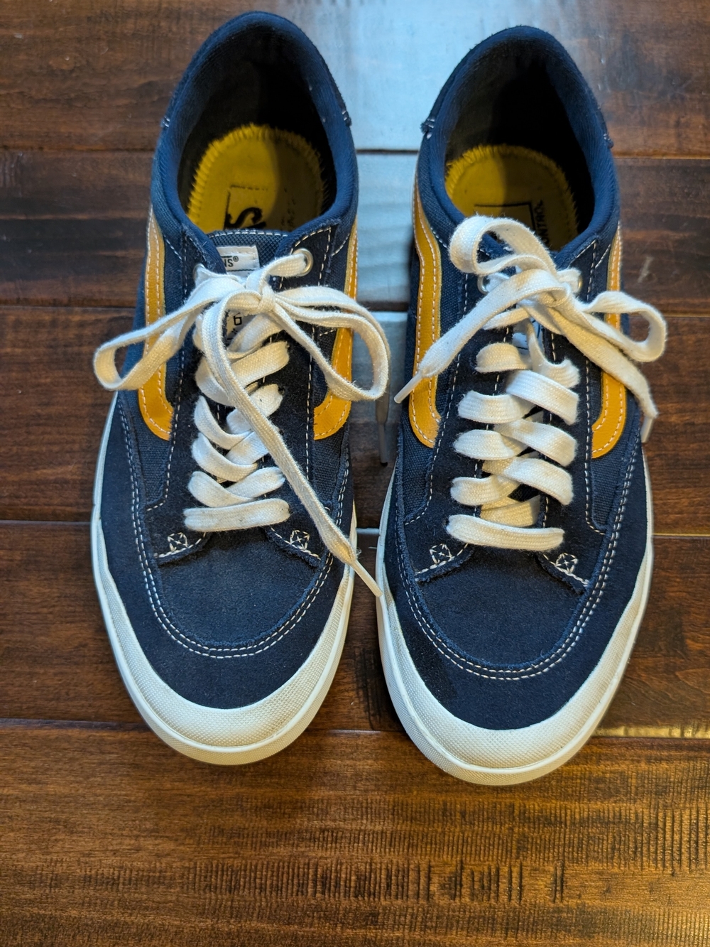 Vans Men's Navy and Mustard Low-Top Skate Sneakers